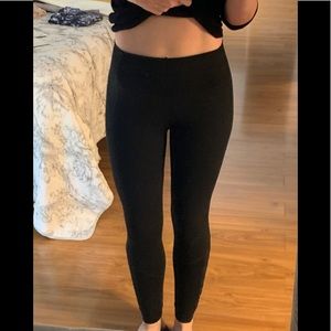 Fabletics blk cut out leggings